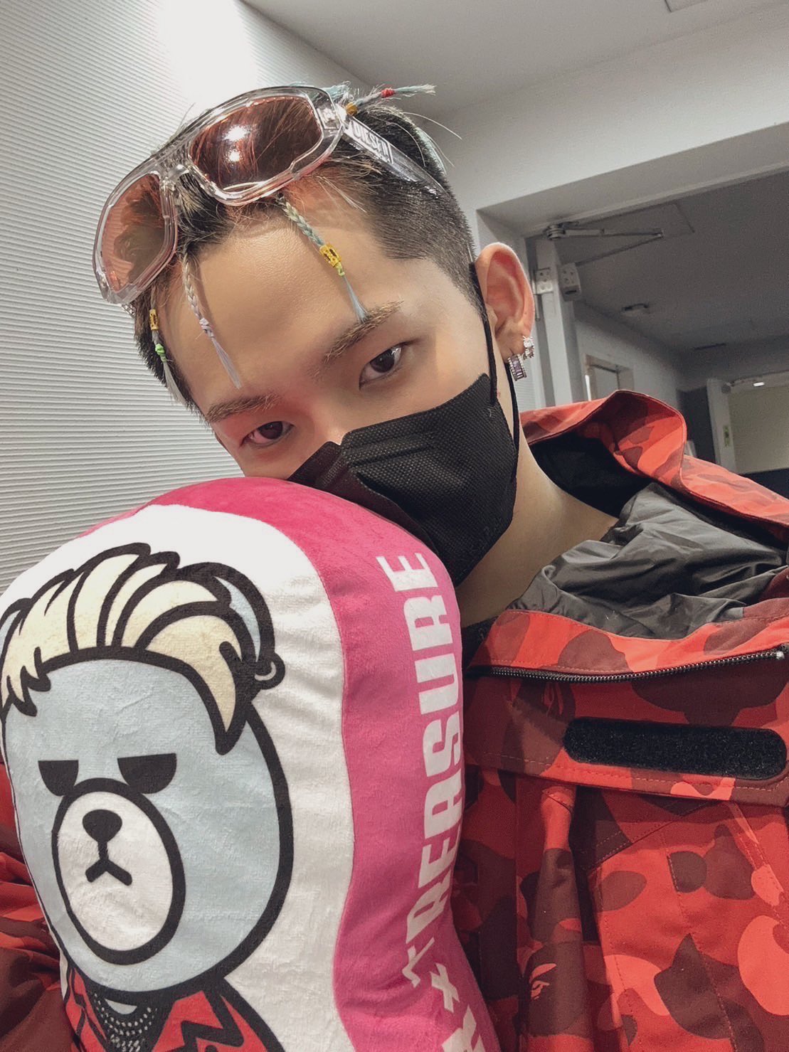 FlUQKuIaYAIcsI2?format=jpg&name=large