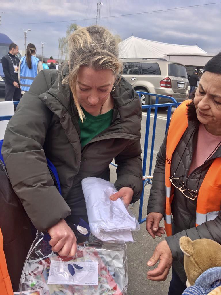 LittleToller's tweet photo. 2022 has been a year like no other for me. 

The #PackedwithHope  campaign changed my life forever. Standing at the border in Romania handing out our backpacks after 6 weeks of exhaustive work will stay with me forever. 

Big 🙏’s to everyone who helped me.

Happy New Year. ❤️🇺🇦 https://t.co/kixq0EOUUF
