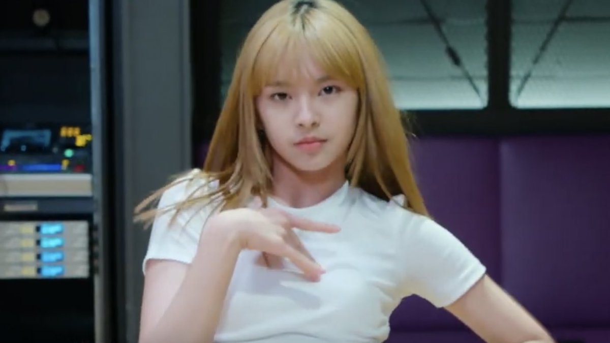 baemon_0's tweet image. ALL EYES ON HER!! BABY MONSTER'S SLAYER!! 
#BabyMonster 
#baemon