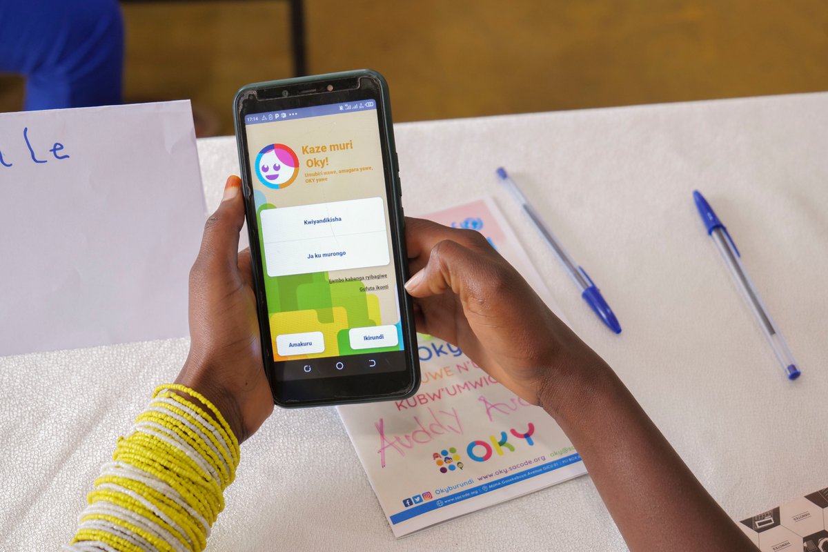 ...information sûre et en temps réel  d'une manière centrée sur les réalités vécues par les jeunes filles, amusante et sous forme de jeux, afin de susciter l'engagement des utilisatrices et encourager l'apprentissage. 

#UmubiriWanje #AmagaraYanje #OkyYacu