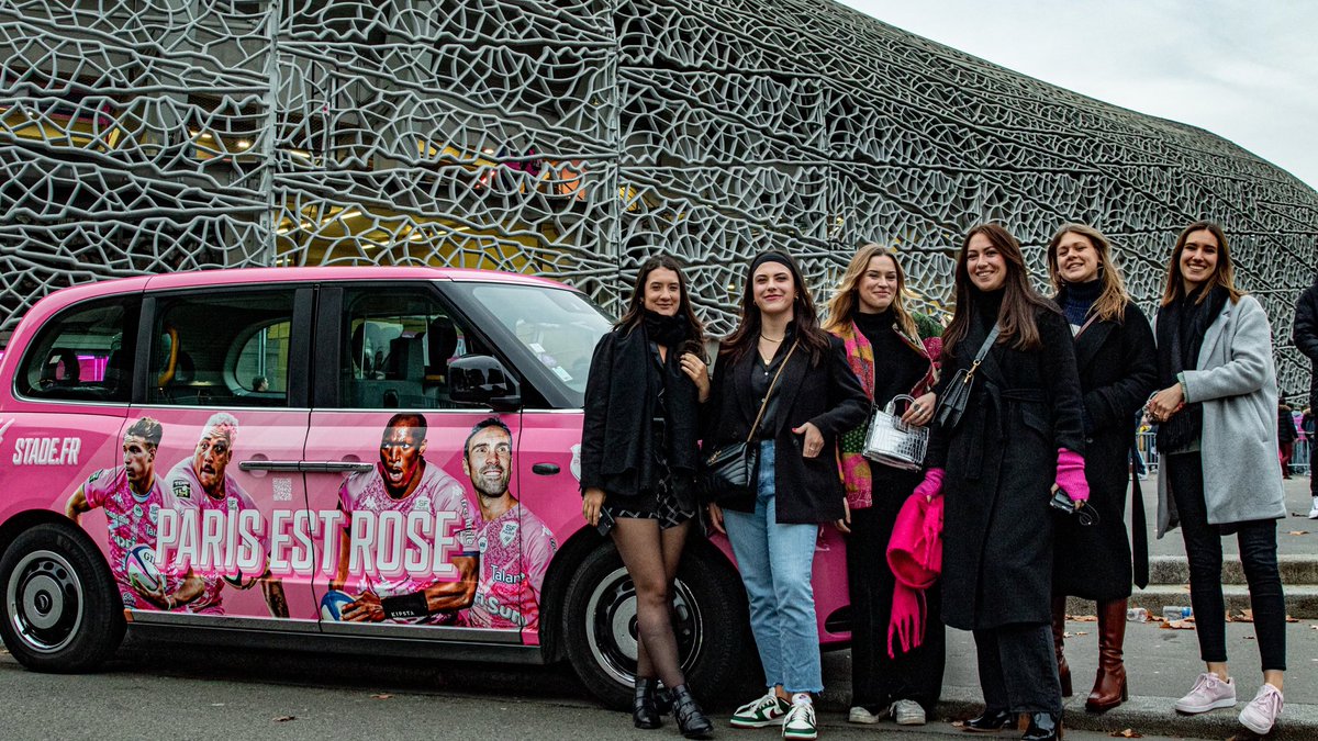 Quelle belle manière pour Zoé et ses copines de se rendre à Jean Bouin ce samedi 🌸 🚕 @CaocaoMobility #SFPSP