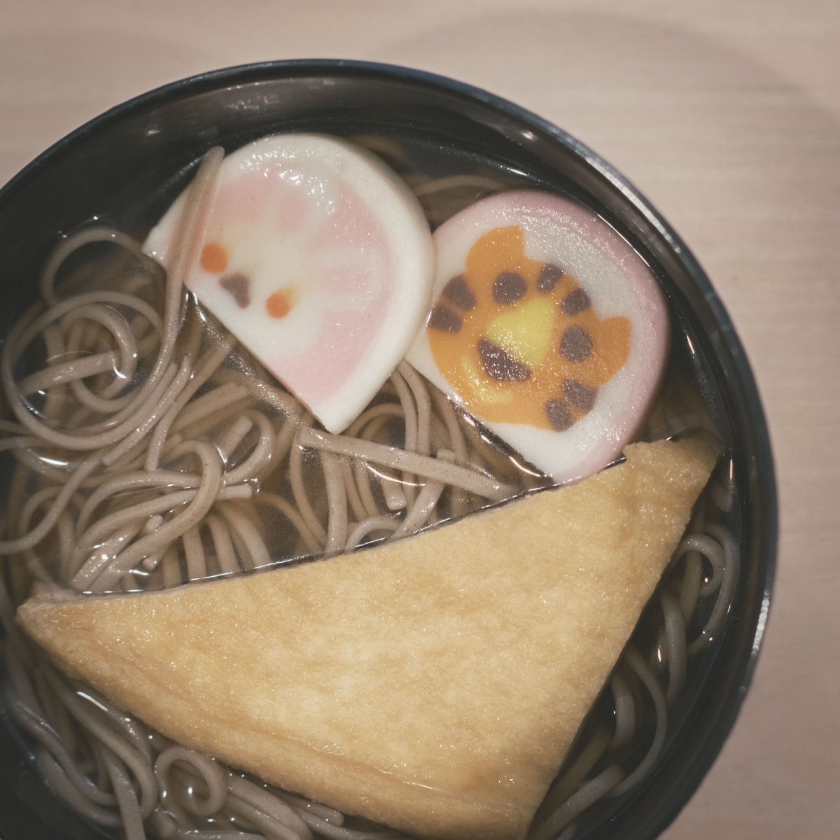 7716cats's tweet photo. みなさま、あけましておめでとうございます！昨年末は体調を崩し、思うように動画もアップできませんでしたが、体調戻り次第ボチボチ再開していくので、よろしくお願いいたします。今年も色々教えてくださいませ🐰よろしくどうぞ！ https://t.co/LbrM2imNRl