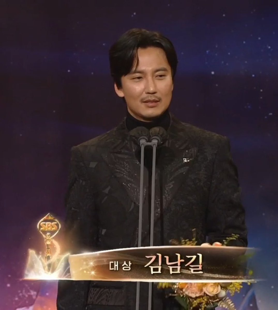 SBS 연기대상 2번 받은 배우 단 3명
한석규 박신양 그리고 김남길