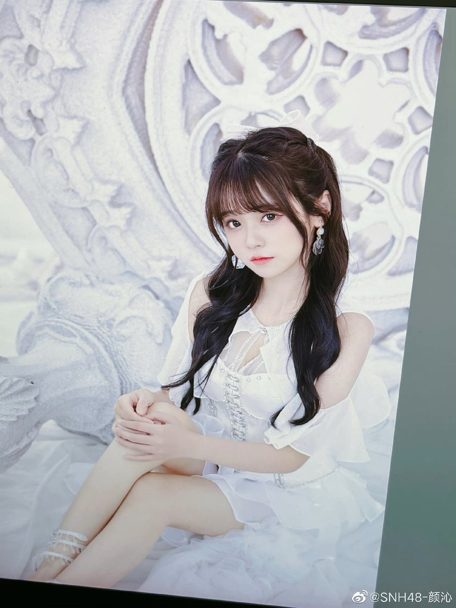 yanqinpics's tweet photo. 221227 ★ weibo update 

#颜沁 #SNH48 #YanQin https://t.co/j7e67wIkTu