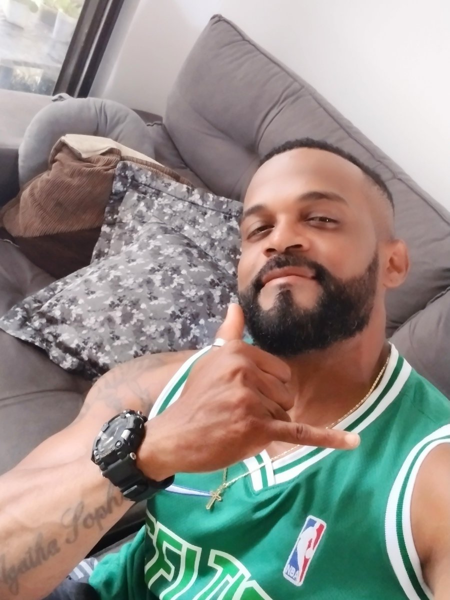 happy new year to all.

onlyfans.com/digo35ogrande