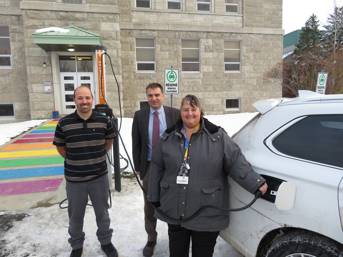 L’UMCE inaugure sa borne de recharge électrique bit.ly/3G9vNsf