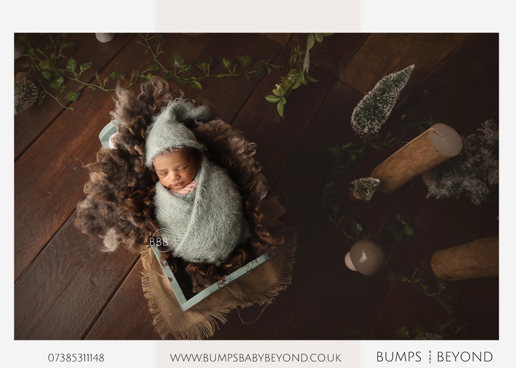 bbbphotographer's tweet photo. Buuurrrrrr.... It's so cold out there this week. We can really tell winter is here. 

Here's one of our favourite winter-themed backdrops. <3

https://t.co/0roTWT0KgV 
#bumpsbabybeyond #newborn #newbornshoot #baby #babygiftidea #babyshower #leicestersphotographer #due2022 https://t.co/VbcbLzuGto