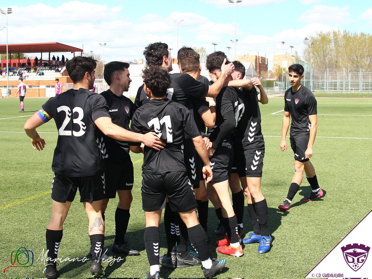 deporguada's tweet photo. 5. 𝐔𝐧 𝐏𝐫𝐨𝐦𝐞𝐬𝐚𝐬 𝐭𝐫𝐢𝐮𝐧𝐟𝐚𝐧𝐭𝐞
El Promesas también disfrutó de un 2022 histórico, siendo campeón del Grupo V de Segunda Autonómica y consiguiendo el ascenso de categoría https://t.co/f7oVwrOQEY