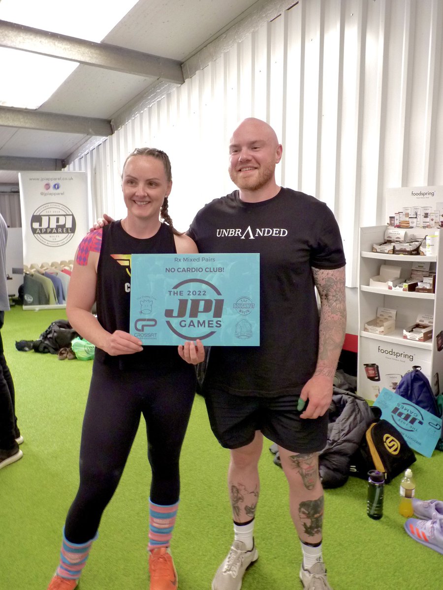 2022 Started Off With Some Small Local Comps…But Ended With…🫣

✅5 Podium Places
✅8th Team Overall In Britain 
✅Getting <a href="/GallivanHuw/">Huw Gallivan</a> His 1st Comp 

And A Shoulder That’s Hanging On By The Smallest Thread 😂

Thanks Team 🙏
Excited For 2023 ❤️🖤

#theresnoiinteam #CrossFit