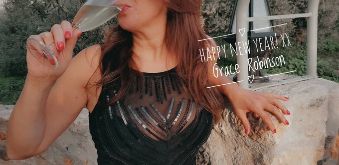 Happy New Year!🥳💋 #gracerobinson #MrsRobinson #milf #milfs #cougarmom #cougarWife #brunette #NewYear<a href="/tag/gracerobinson"class="tags">#gracerobinson</a><a href="/tag/mrsrobinson"class="tags">#MrsRobinson</a><a href="/tag/brunette"class="tags"><span>#brunette</span></a><a href="/tag/sexy"class="tags"><span>#sexy</span></a><a href="/tag/moms"class="tags"><span>#moms</span></a><a href="/tag/boobs"class="tags"><span>#boobs</span></a><a href="/tag/bigboobs"class="tags"><span>#bigboobs</span></a><a href="/tag/newyear"class="tags"><span>#newyear</span></a>