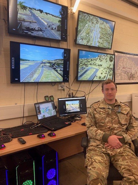 #RAFHoningtonPeople2022 today’s ⭐️ is the FP Centre’s LCpl Jake Jones who works as an expert in the Synthetic C2 Trg facility, tirelessly supporting @RoyalAirForce and @RAF_Regiment trg and op readiness.. all-round top bloke! Thanks Jake!👍 #TeamHon