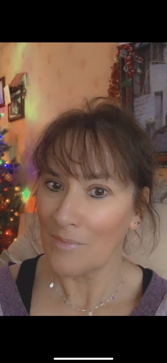 Happy New Year to all my family and friends. I wish you all good health, happiness and success xx🥂