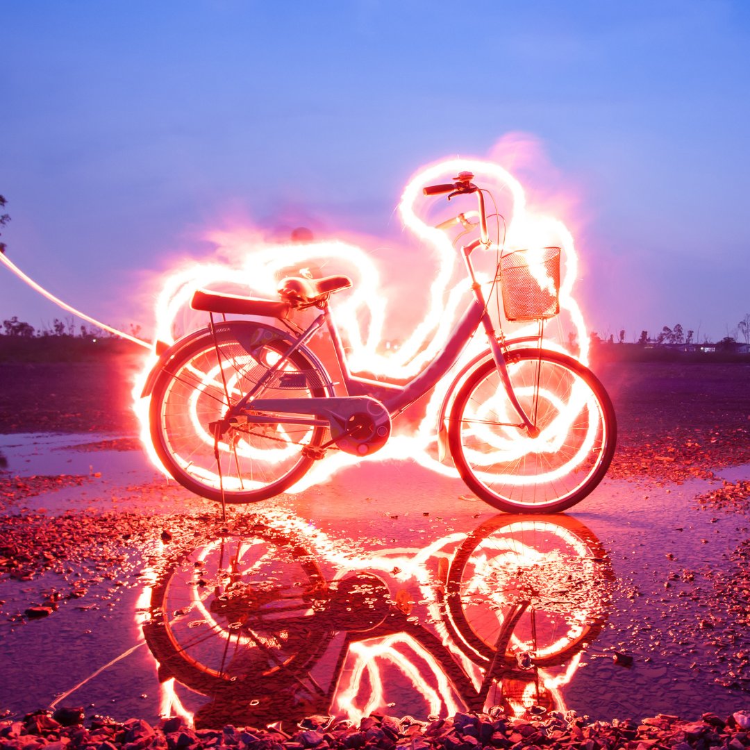 ebikechallengeM's tweet image. The E-bike Challenge team wishes everybody a happy new year! 🎆