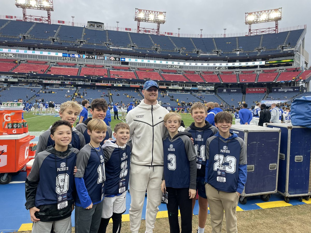 Laura Turner tweet media