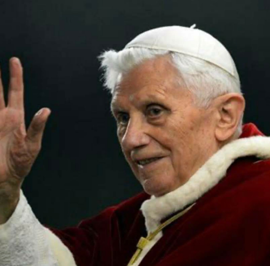 Tree_Top's tweet image. #PopeBenedictXVI 

Sad news, he was a great vicar of Christ.