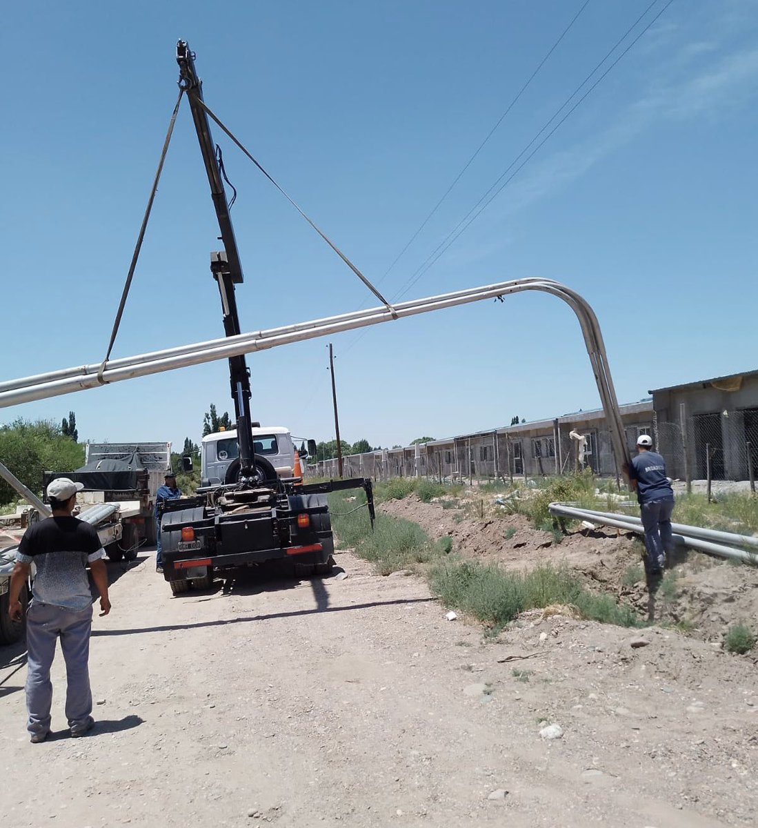 daheranna's tweet photo. Gran cierre de año para el Programa de Infraestructura Municipal del @MinInfraMza 
✔️25 obras terminadas 
✔️13 obras en construcción 
✔️16 obras en licitación 
Arrancamos el 2023 con más proyectos para seguir mejorando la infraestructura en los municipios de Mendoza💫 https://t.co/ehlFYvNNUR