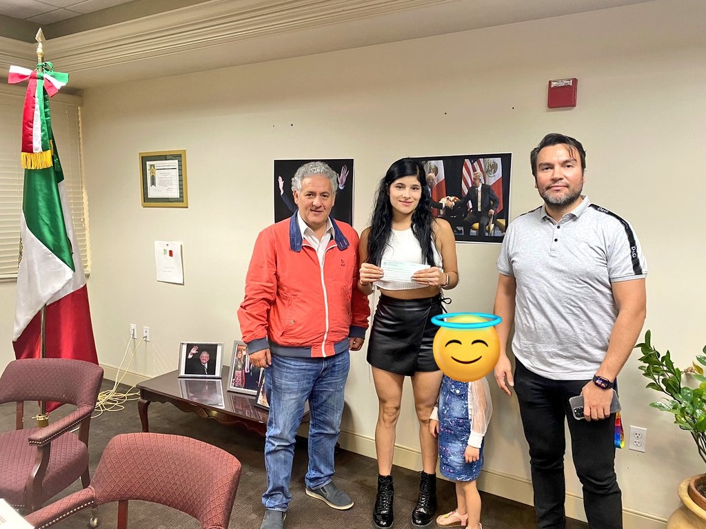 En el último día de trabajo de 2022 brindamos protección consular a personas damnificadas del huracán Ian, aún no pueden regresar a su hogar.
Deseamos que 2023 sea un mejor año para ellas y sus familias, y para todas y todos ustedes.