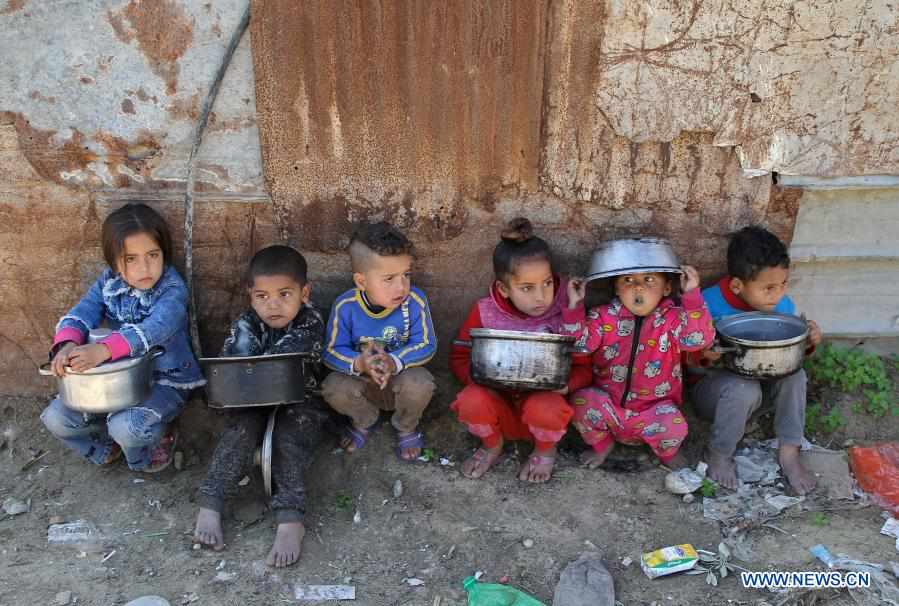 The world celebrates a new year, and our people start a new year under occupation, poverty, bombing, cold and displacement. Be the first to support our new campaign for the year 2023. Your small donation will draw a smile on many faces.🇵🇸☘️👇
gogetfunding.com/emergency-reli…