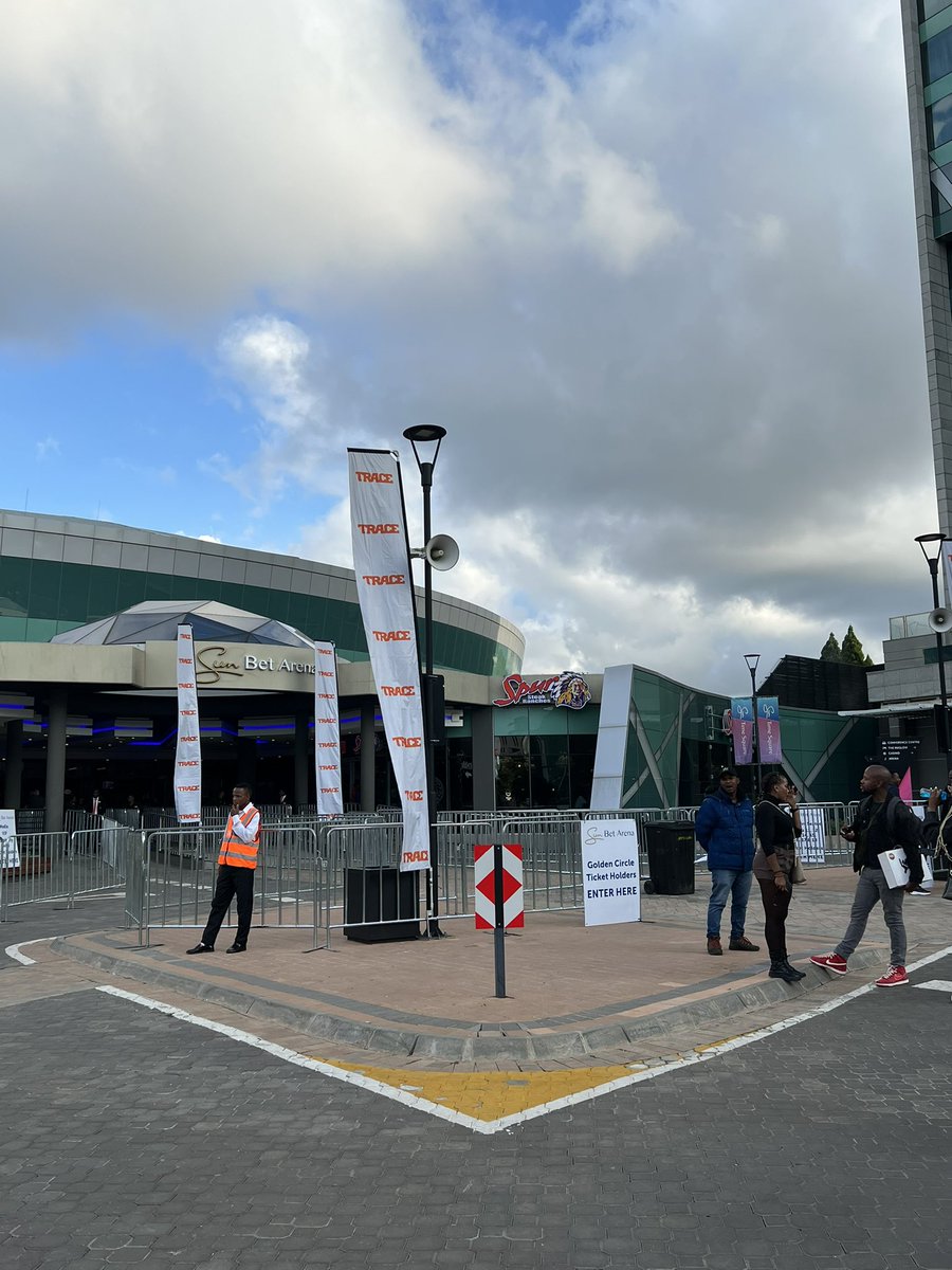 TRACE_Inter's tweet photo. Location📍 sila @timesquareza #timesquarenye #blockpartyreloaded 🔥🤩🥳💃🏽 https://t.co/KCw7IHOlPg