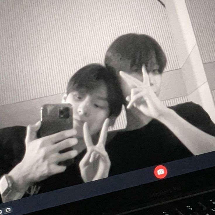 ︎ ︎ ︎ ︎ ︎ ︎ ︎ ︎

︎ ︎ ︎ ︎ ︎ ︎ ︎ ︎ ︎ ︎ ︎ ︎ ︎赖登 SNS UPDATE.
︎ ︎ ︎ ︎ ︎ ︎ ︎ ︎ ︎ ︎ ︎ ︎ ︎12:07 pm     010123
︎ ︎ ︎ ︎ ︎ ︎ ︎ ︎ ︎ ︎ ︎ ︎ ︎celebrating new year
            with the loml, i love you 🫶🏻

︎ ︎ ︎ ︎ ︎ ︎