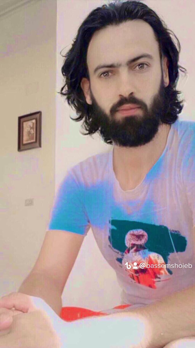 Basemshoieb's tweet image. &quot; كأنني مصاب بلَعنة الفِقد، كُلما أحببت شيئاً فارقني.&quot;