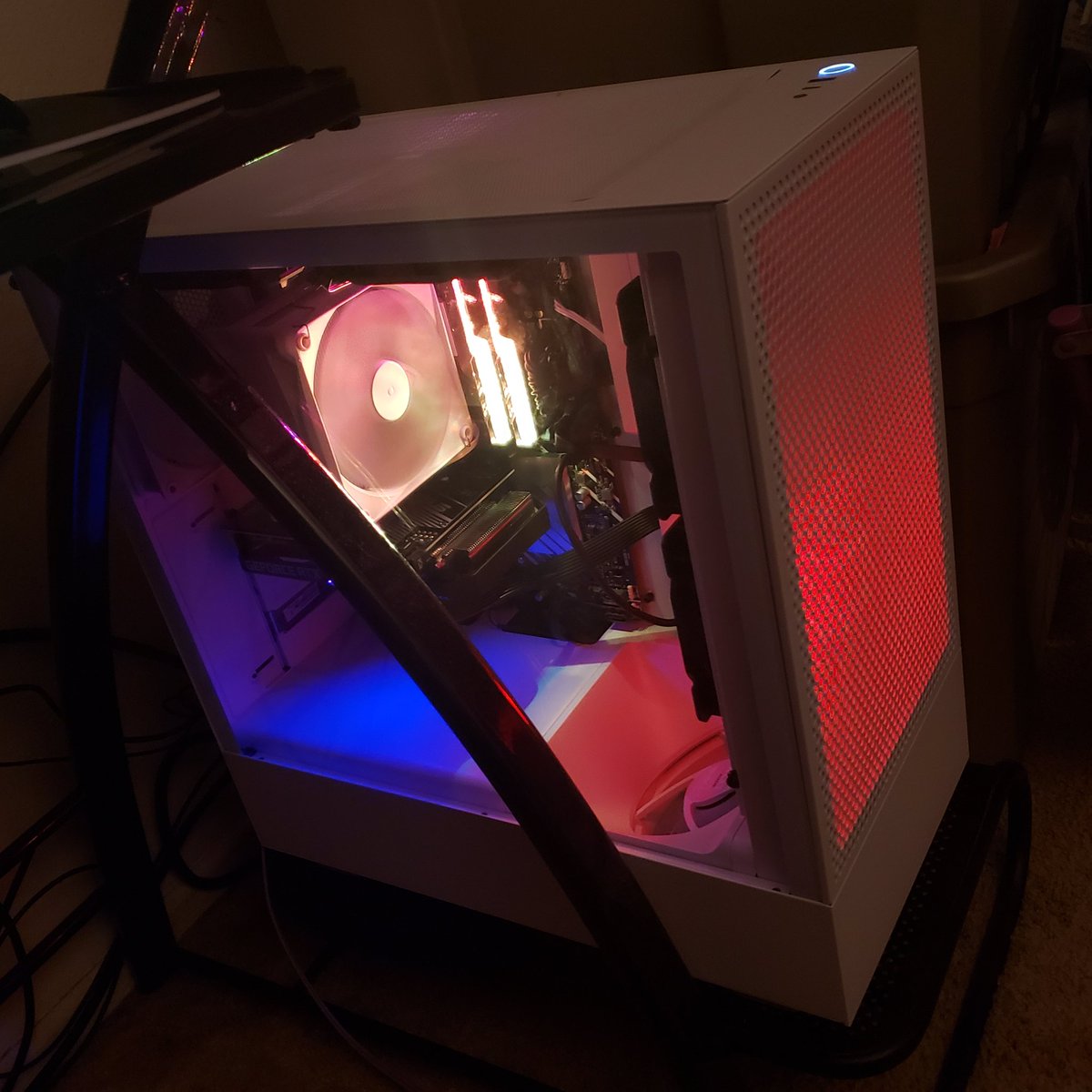 「Id say this year was honestly really gre」|bri !! 3/3 coms slots!!のイラスト