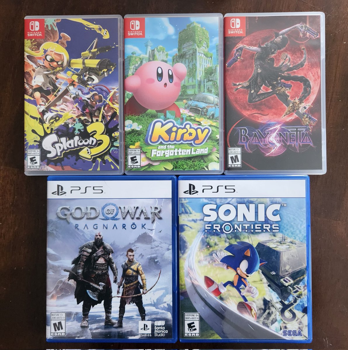 JetLiveSSB's tweet image. My top 5 games of 2022 that I played.

1) God of War Ragnarok
2) Splatoon 3
3) Kirby and the Forgotten Land
4) Sonic Frontiers
5) Bayonetta 3