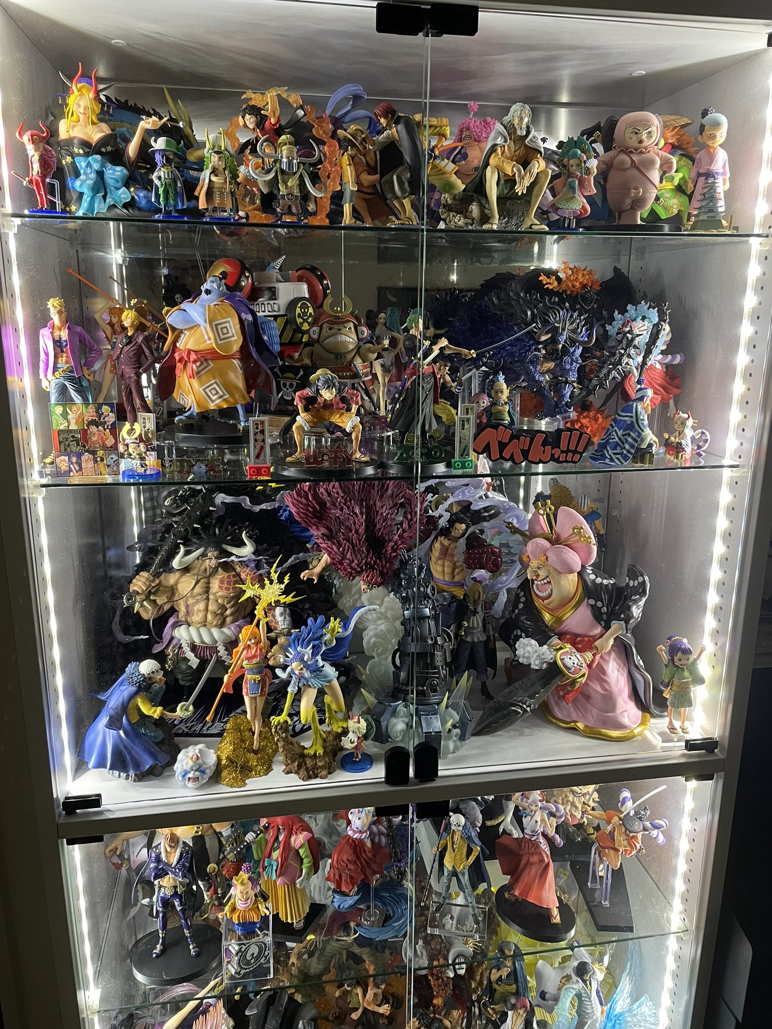 ワンピース　フィギュア　22個セット　飾り台付き ワンピース フィギュア 22個セット 飾り台付き たいけレイン on X: