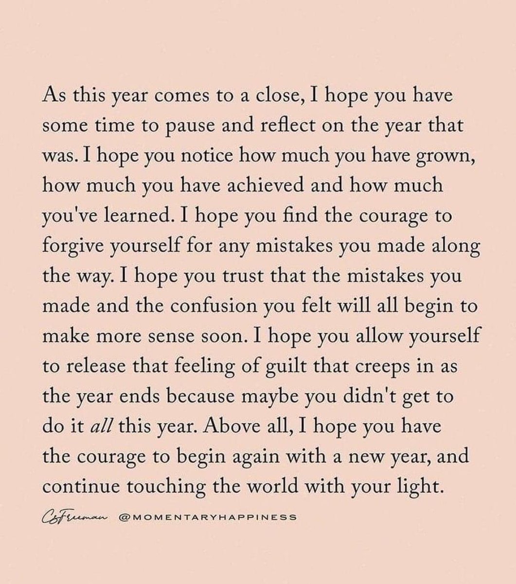 2022 has been quite a year. Word of the year has to be ‘Growth’. It’s an incredible feeling knowing that you’re a different person to the one you started the year as! 

Wishing you all the very best for the year ahead!  💖 

#HappyNewYear
