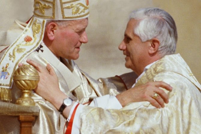 I remember being curious about #PopeBenedictXVI after my spiritual father JPII died; 1 of the 1st things I learned is that they were really really good friends &amp; that his writings were easier to read! Their friendship always stayed with me. May they rejoice together, triumphant.