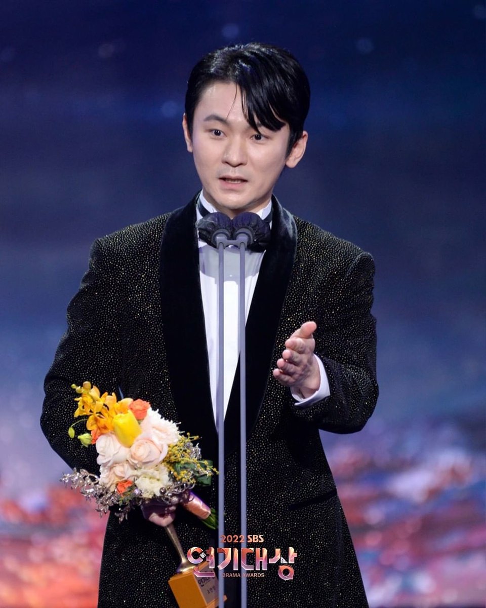영영 tweet media