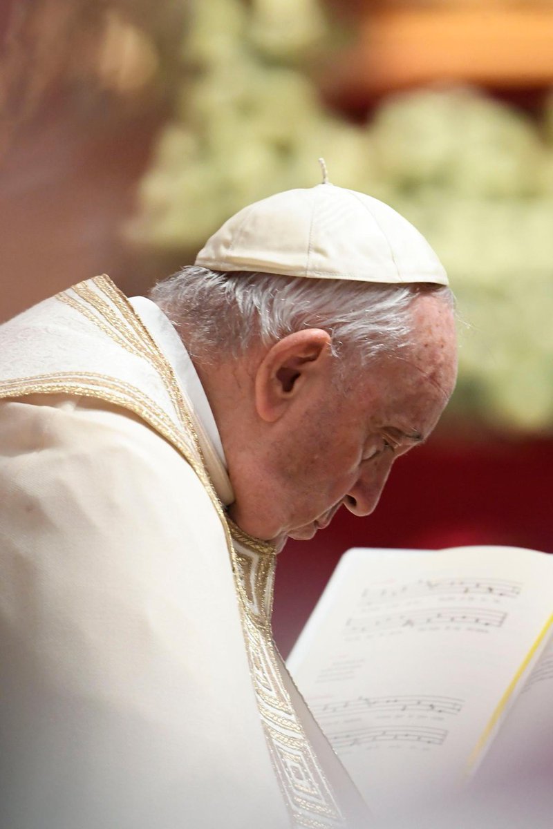 “My thought goes to dear Pope Emeritus Benedict XVI who left us this morning. We are moved as we recall him as such a noble person, so kind. And we feel such gratitude in our hearts: gratitude to God for having given him to the Church and to the world;" 
#PopeFrancis #TeDeum
