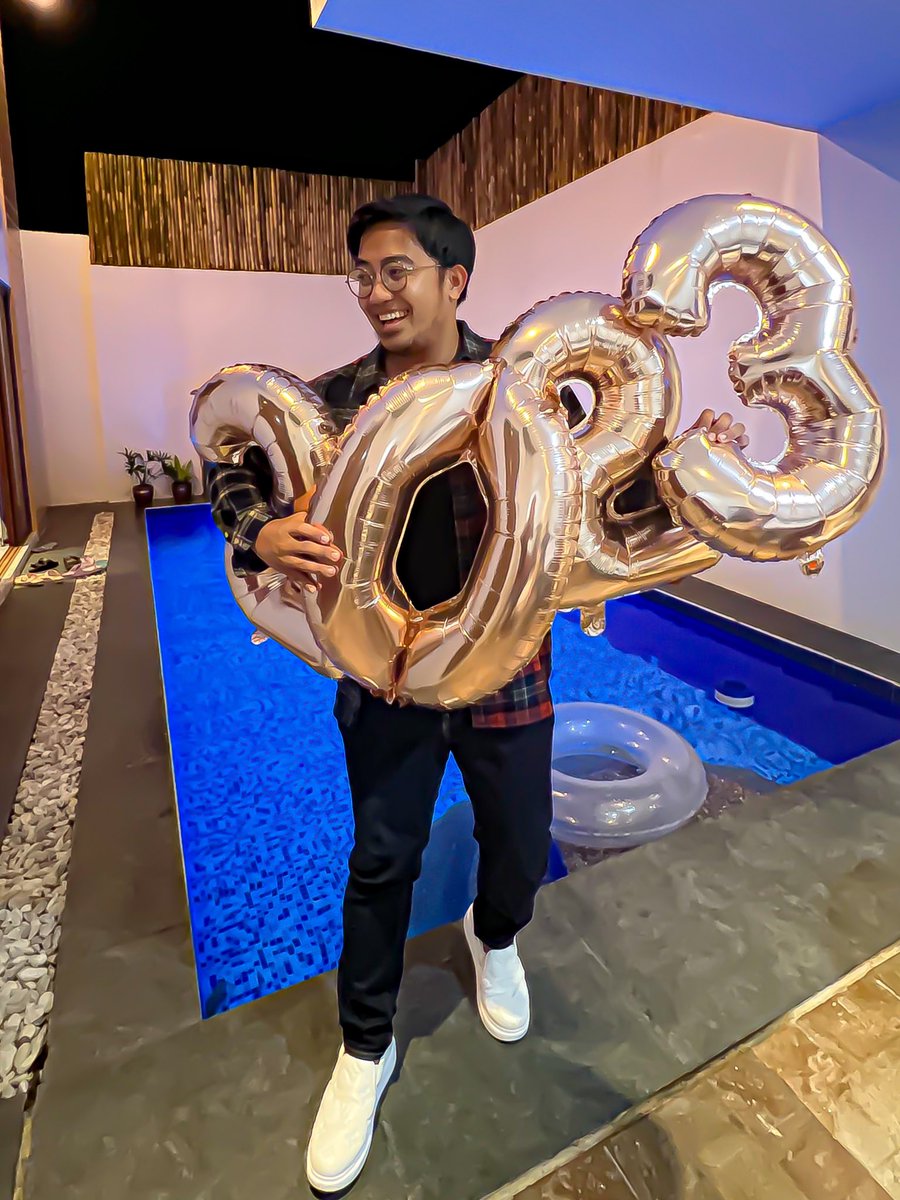 jepprih's tweet photo. To an amazing, awesome, memorable 2023! Happy New Year everyone. 🎉🎊🥳 https://t.co/stLZv9nAL9