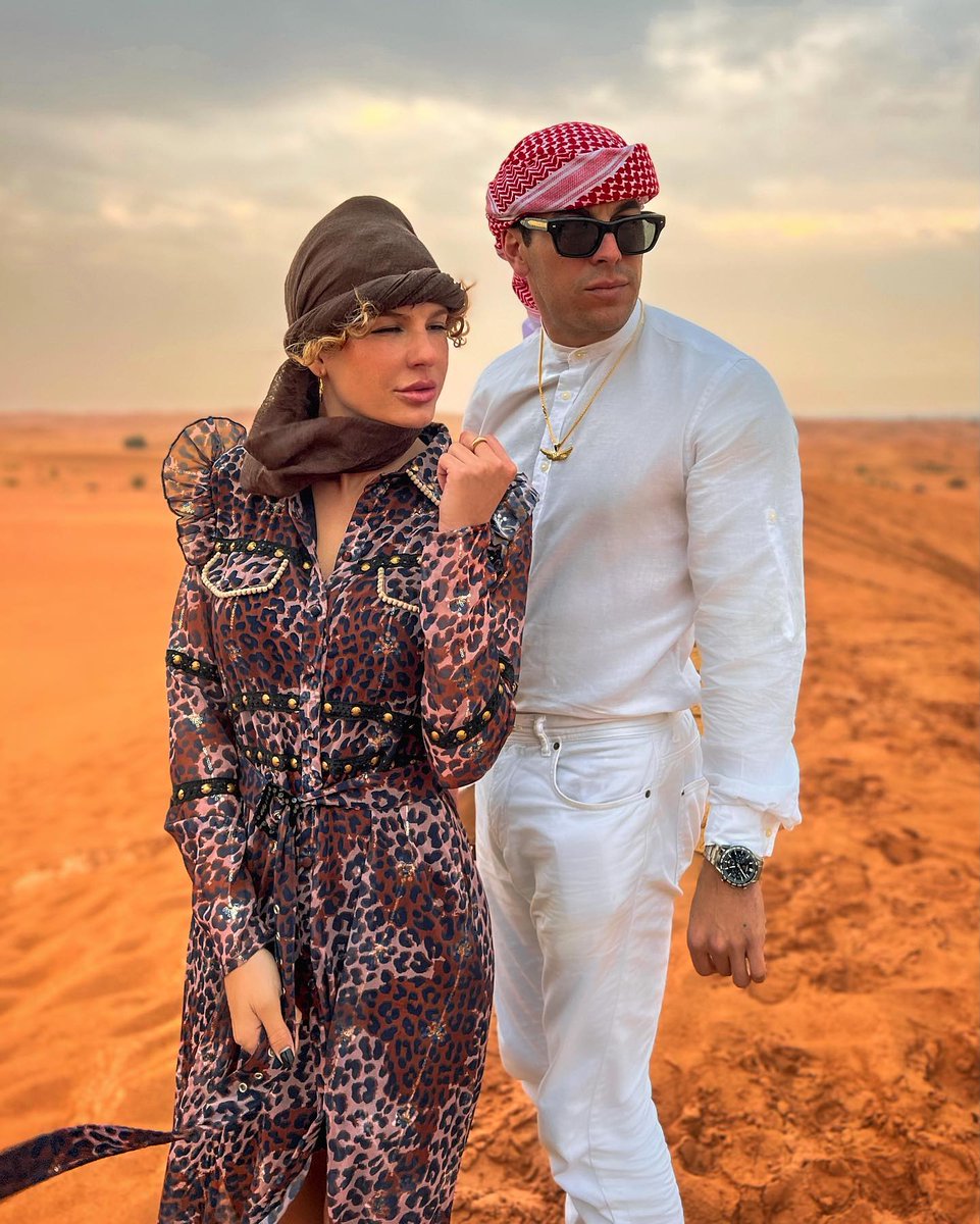 MarioCasasWorld's tweet image. #sheilacasas #MarioHouses #mariocasas #dubai #navidad #findeaño #feliz2023🥂 #familychristmas #familyTime #familytrip