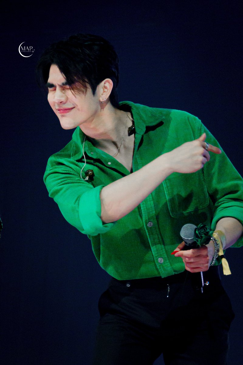 MAP27032021's tweet photo. น่ารักเกินไปมุ้ยพี่น้องมาย🥹💚

#CountdownWithBeOnCloud
@milephakphum #MilePhakphum https://t.co/Y5JktOLr4x