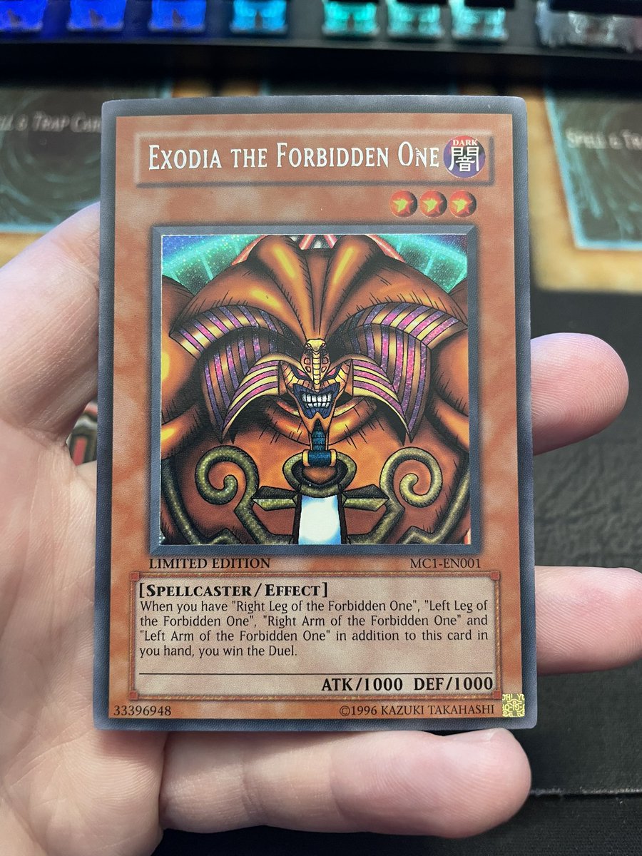 ruxin34's tweet image. Been a great year, so why not end with a GIVEAWAY? Simply retweet and follow me to enter to win these 3 cards!