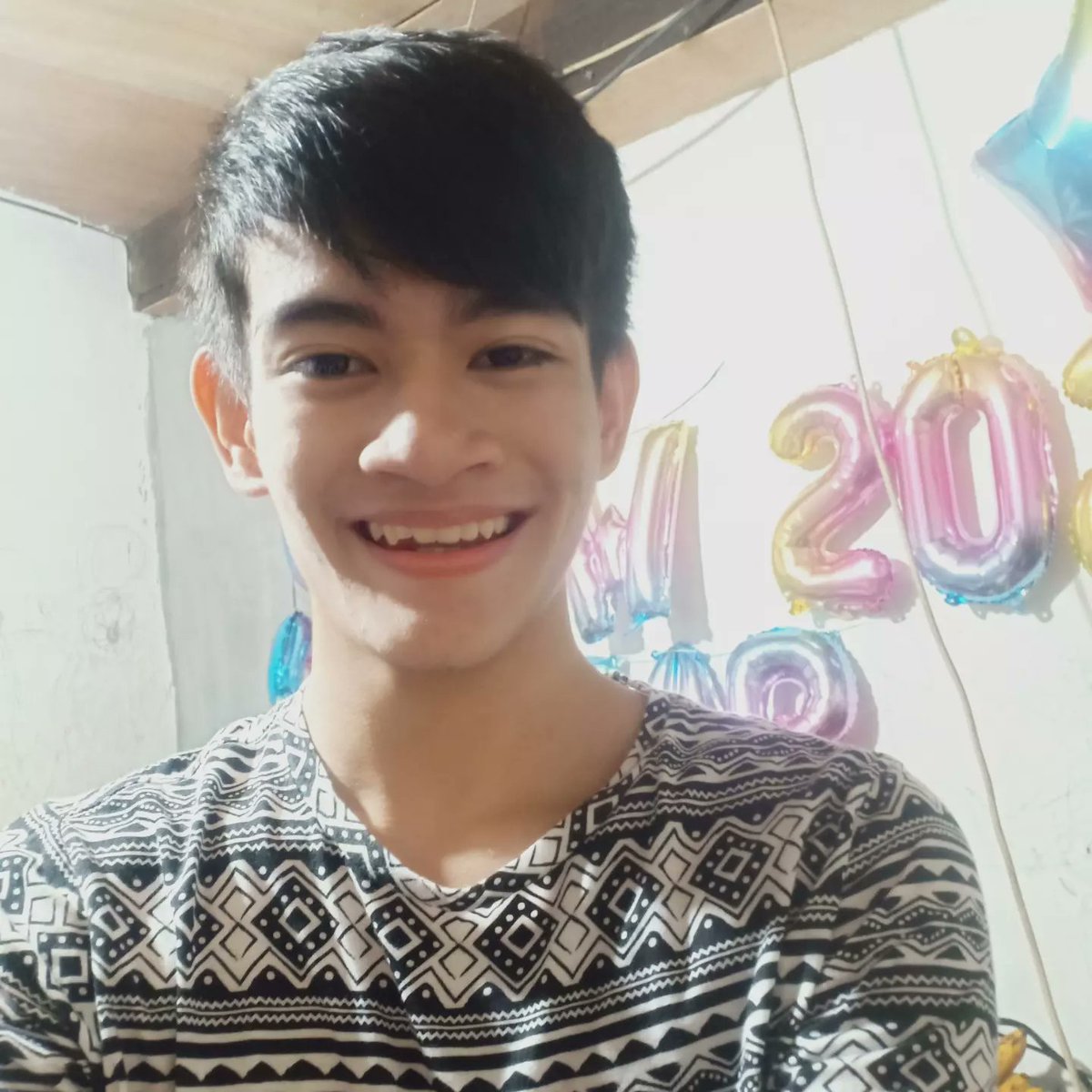 JaysonLance17's tweet photo. Happy New Year 2023. �� https://t.co/shmZEtbt8g