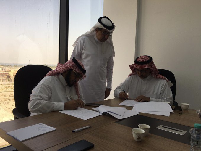 AhsaProjects's tweet photo. #تم |

مؤخراً الاتفاق بين شركة العقير الفندقية وشركة عالية الضيافة بموجبة تحصل شركة العقير الفندقية على حق الفرنشايز للعلامة التجارية CONTINENT لفندق العقير

#الاحساء #مشاريع_الاحساء #AhsaProjects https://t.co/eX7NYWvcwD