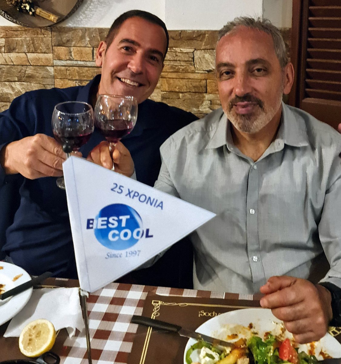 georgios158's tweet photo. Αγαπητοί μου φίλοι, πελάτες συνεργάτες, συνάδελφοι.
Σας ευχόμαι από καρδιάς μια επιτυχημένη και ευημερούσα πορεία, γιορτάζοντας εξαιρετικά αποτελέσματα και σημαντικά επιτεύγματα στην νέα χρονιά .Καλή χρονιά μέσα από την καρδιά αυτής της επιχείρησης που λέγεται BEST COOL LTD ! https://t.co/a5coGRHLs4