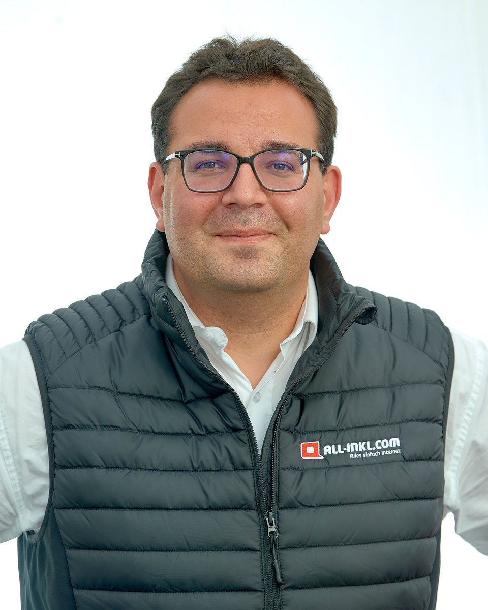 2022 comes to and end! i like to thank everybody for sharing with me all the emotional moments during the 2022 race weekends around the world with a special thanks to our great rx and wtcr crews at muennich motorsport!
I wish you all very happy new year ! See you in 2023!