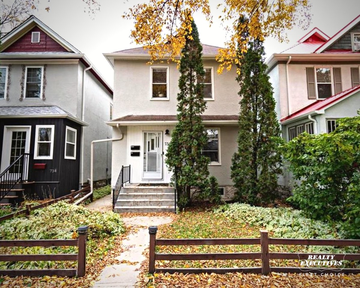 RealtyExecsWpg's tweet photo. Take a look at these Featured Listings:

3 Prado Cove - Headingley South, Headingley
70 Waters Edge Drive - Rosenort
525 Spence Street - Winnipeg
736 Garwood Avenue - Crescentwood, Winnipeg

https://t.co/rp0u0ldvBN https://t.co/nQLzZMRkmj