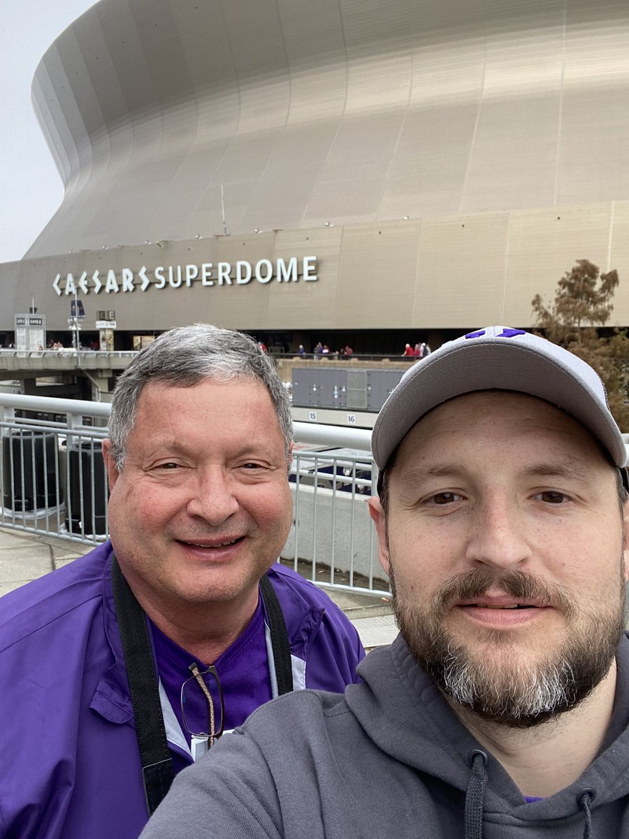 BradyJohnMorris's tweet photo. #SugarBowl Go Cats! https://t.co/NNsZhR4Vly