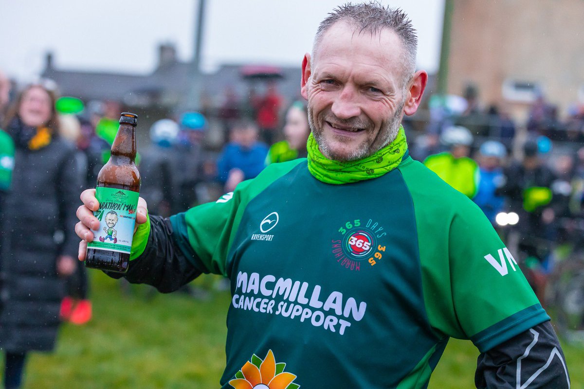 oliverhodgsonn's tweet photo. Gary you deserved that beer. #GaryMcKee
@Marathon_Man365 https://t.co/4rBoJubblr