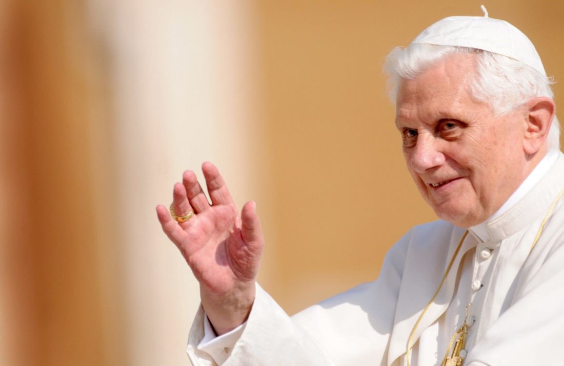 Suite au décès du Pape Émérite Benoît XVI, Je présente, au nom du peuple Burundais et en mon nom propre, mes condoléances les plus attristées à Sa Sainteté le <a href="/Pontifex_fr/">Pape Léon XIV</a> , à toute l'Église Catholique que l’Illustre disparu a guidée avec sagesse, ainsi qu'à la famille éprouvée.