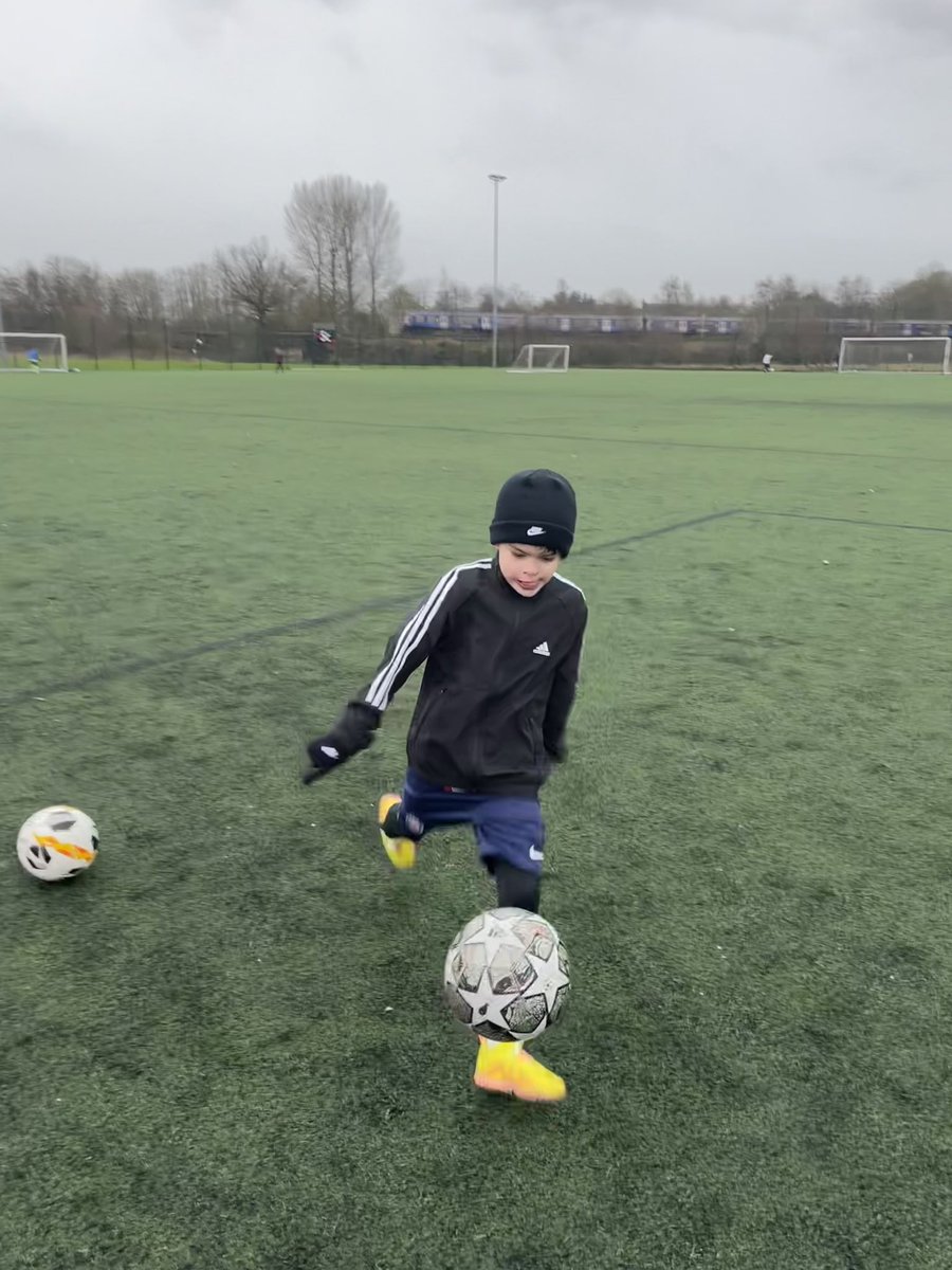 Out for the last kick about of the year earlier ⚽️ hope everyone has a good 2023 👍🏼