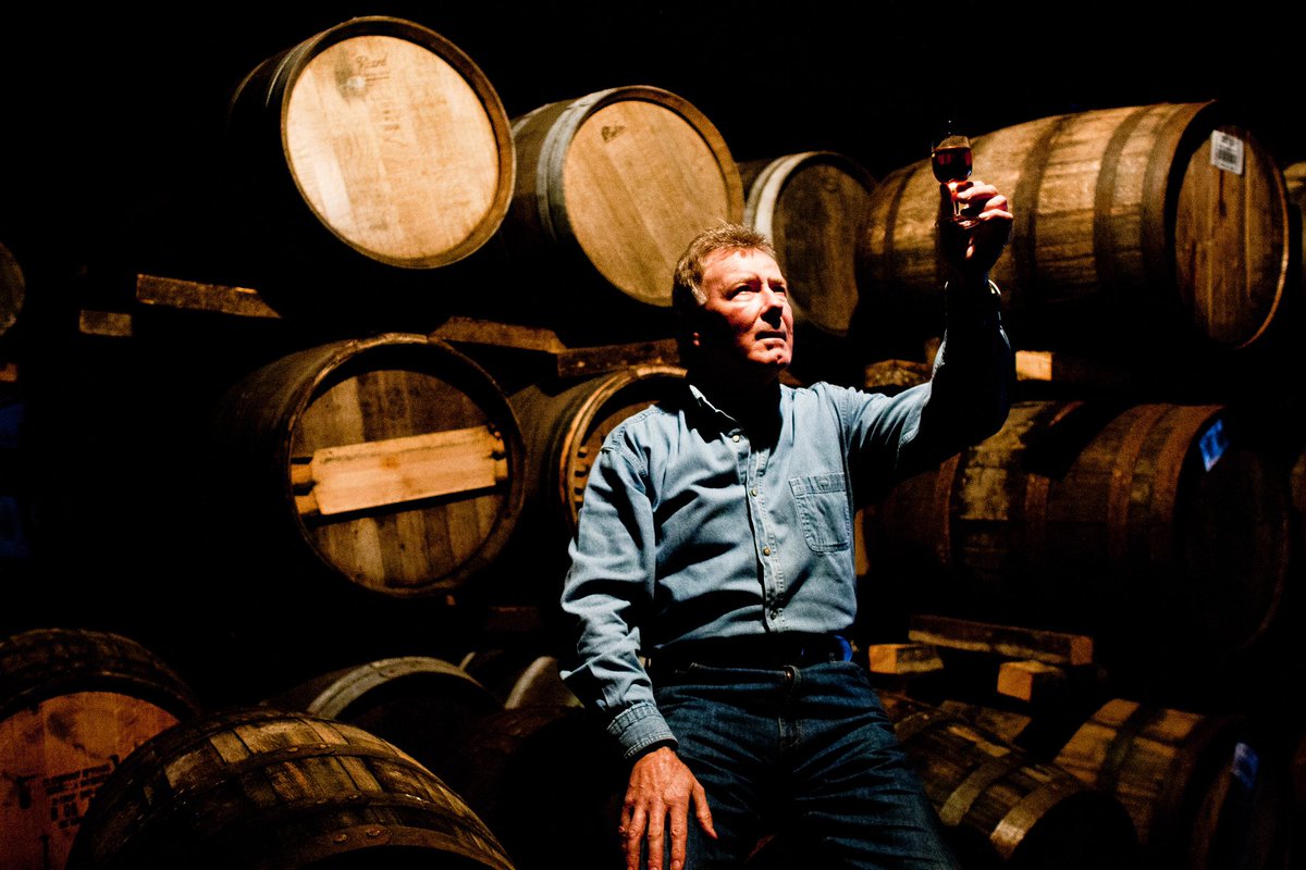 Our former Head Distiller, Jim McEwan, has been awarded an MBE for his services to the Scotch Whisky Industry in His Majesty The King’s 2023 New Year Honours List. 

Huge congratulations, Jim!

#HappyNewYear #ServicesToScotch