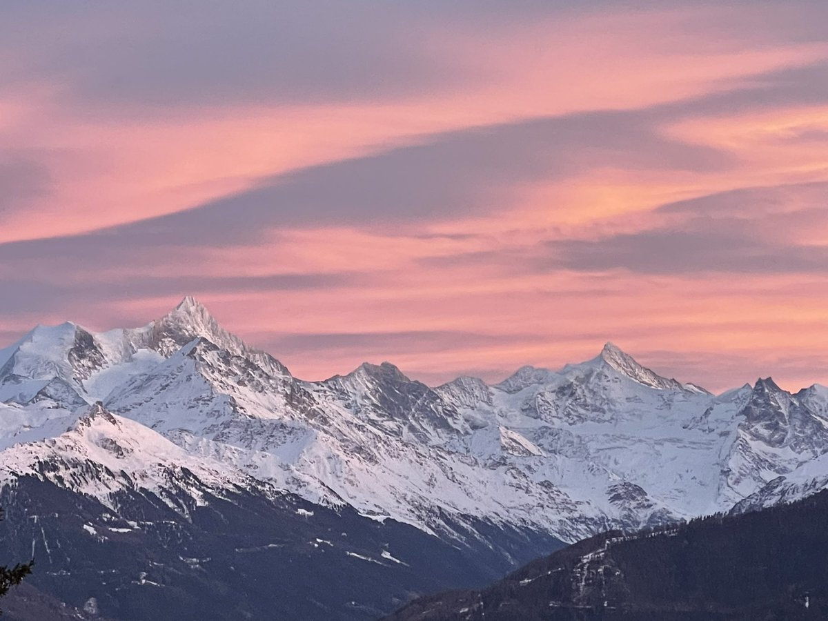 Zuff70's tweet image. Joyeuse année 2023!