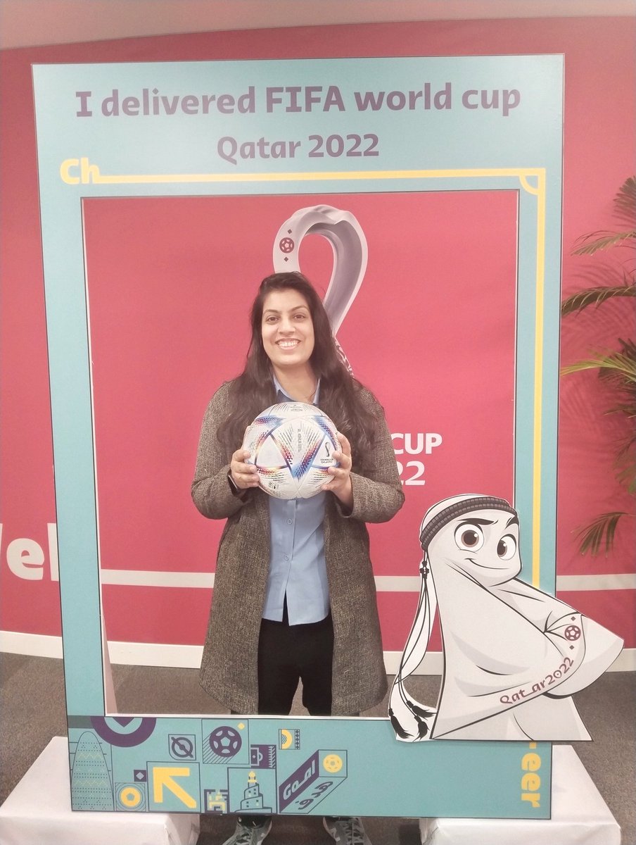 FizzaAbid9's tweet photo. Alhamdulilah grateful to Allah to be part of #FIFAWorldCup2022 being the only female sport manager from Pakistan #FIFAWorldCup2022 #HappyNewYear #grateful #gratefulfor2022 #football #sports @geonews_english #geotv #ARYNews #sportmanager @humnewspakistan #PakistanZindabad https://t.co/Opin2GIhrn