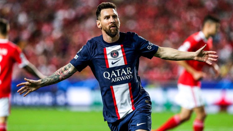 10ZOO__'s tweet photo. Les 4 meilleurs joueurs du monde actuellement : https://t.co/FKgr34iQjX