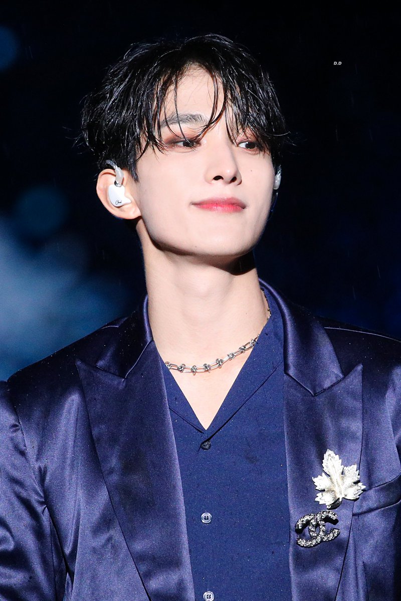 221228
#세븐틴 #SEVENTEEN #도겸 #DOKYEOM